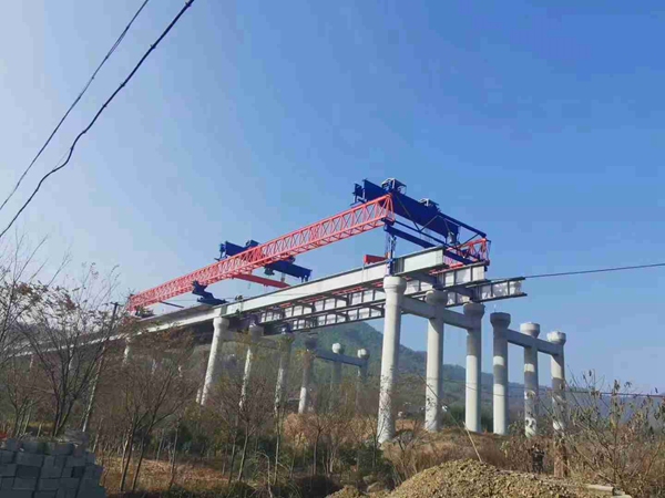 温州180吨钢梁架桥机
